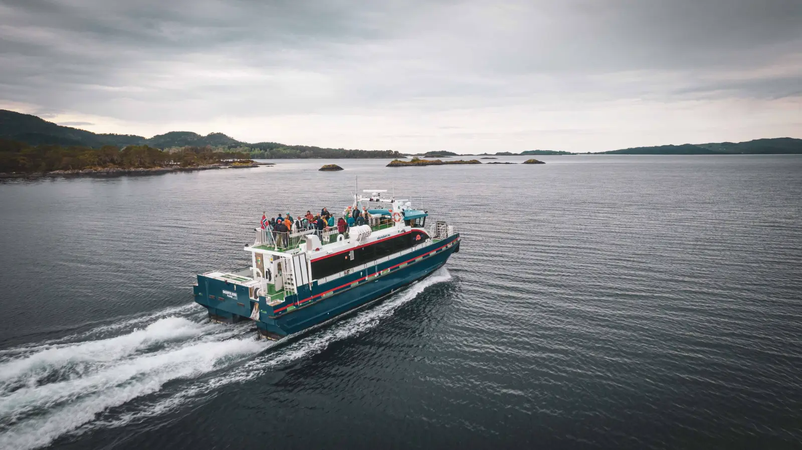 Ferry & cruise